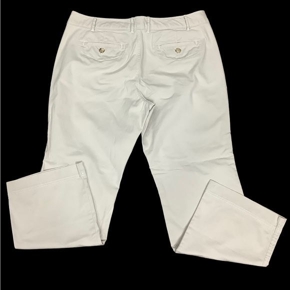 Women's Eddie Bauer 18 1X XL Vashon Fit Slacks Khakis Chino Pants Cream Stretch - Picture 3 of 8